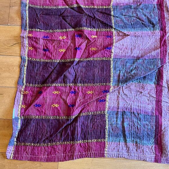 Vtg Kantha Quilt Throw 70x49 Floral Patchwork Reversible Handmade Cotton Blanket - Picture 6 of 7